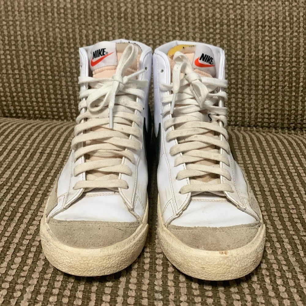 Men’s Nike Blazers Mid 77 Vintage Size 9.5